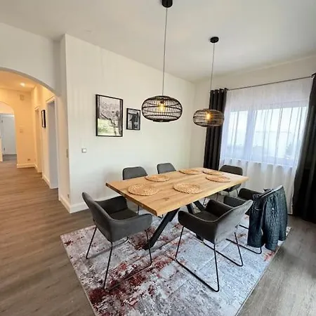 220 Qm Penthouse Mit Fahrstuhl - Ohne